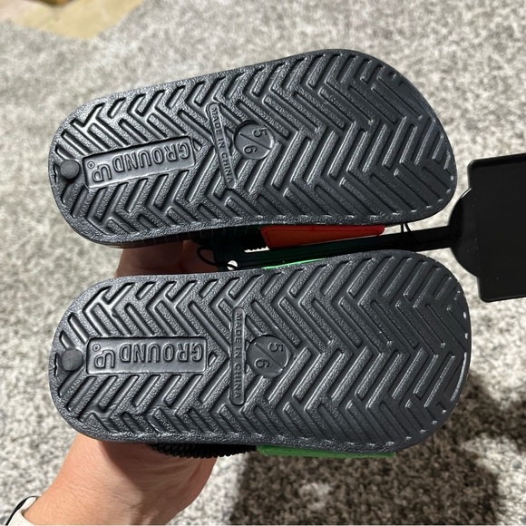 Toddler Super Mario Bros Sandals Slip On Elastic Back NWT Size 5/6 - Picture 3 of 4